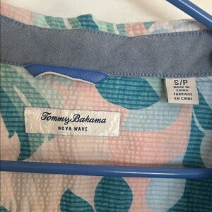 Tommy Bahama Men’s Tropical Blue and Pink Shirt